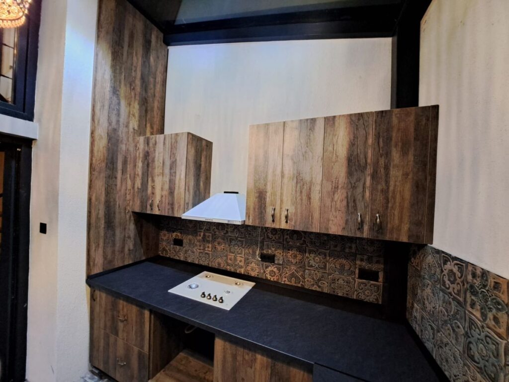 cat dureaza realizarea unei bucatarii la comanda